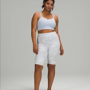 Lululemon Wunder Under Short 10” Ribbed (Run small)